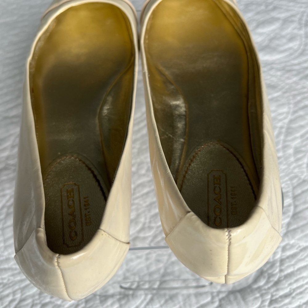 Coach Flats - Picture 5 of 10